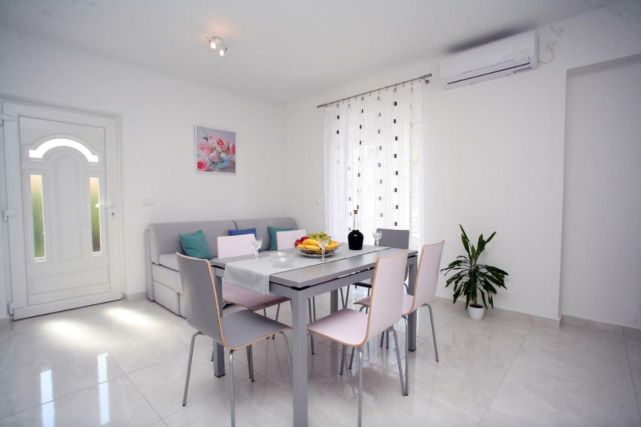 Apartman Fantasy Lejlighed Trogir Eksteriør billede